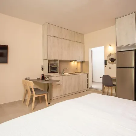 Oleana Studios 1-4, Rhodes Town